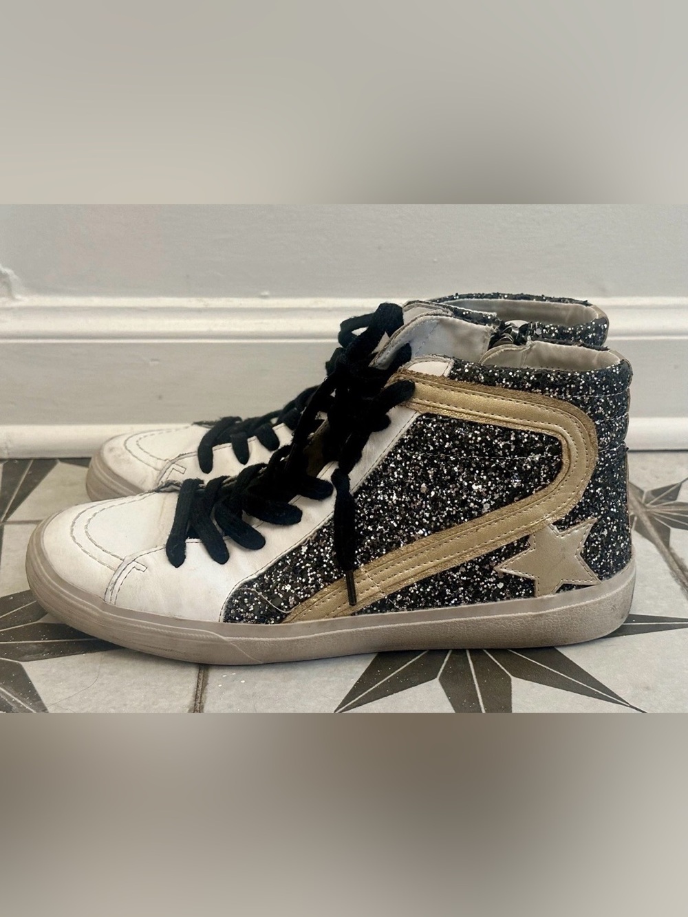 ShuShop Women's High-Top Glitter Sneakers in Black, White & Gold 8.5